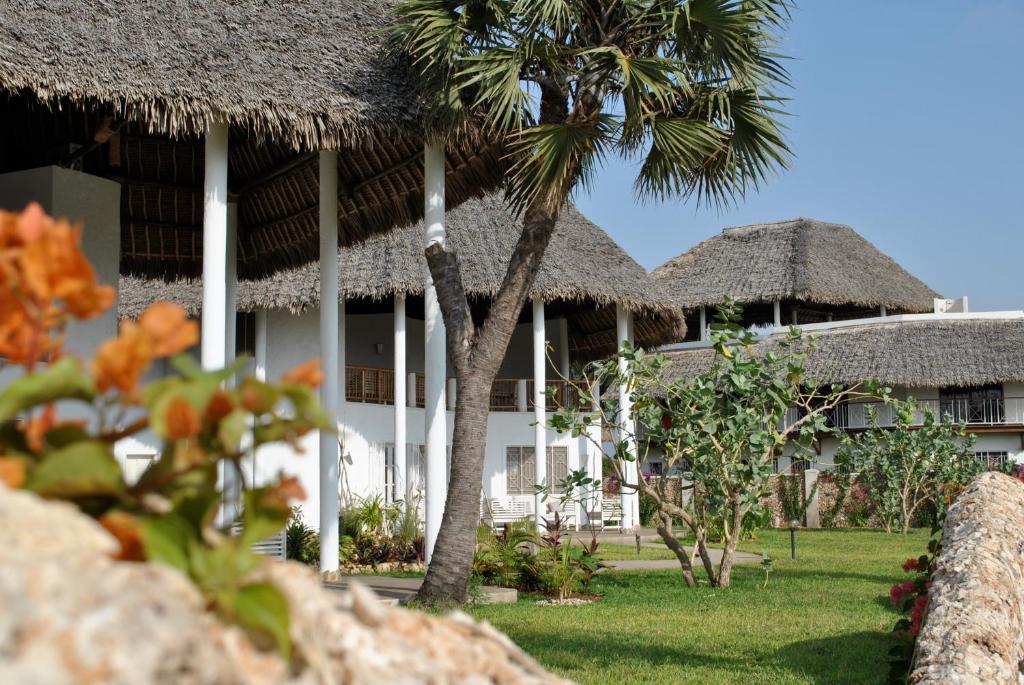 Kola Beach Resort Mambrui Quarto foto